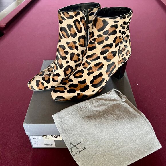 Aquatalia Florita Calf-Hair Bootie - 10.5M - BEAUTIFUL & Gently Used! - Picture 2 of 11